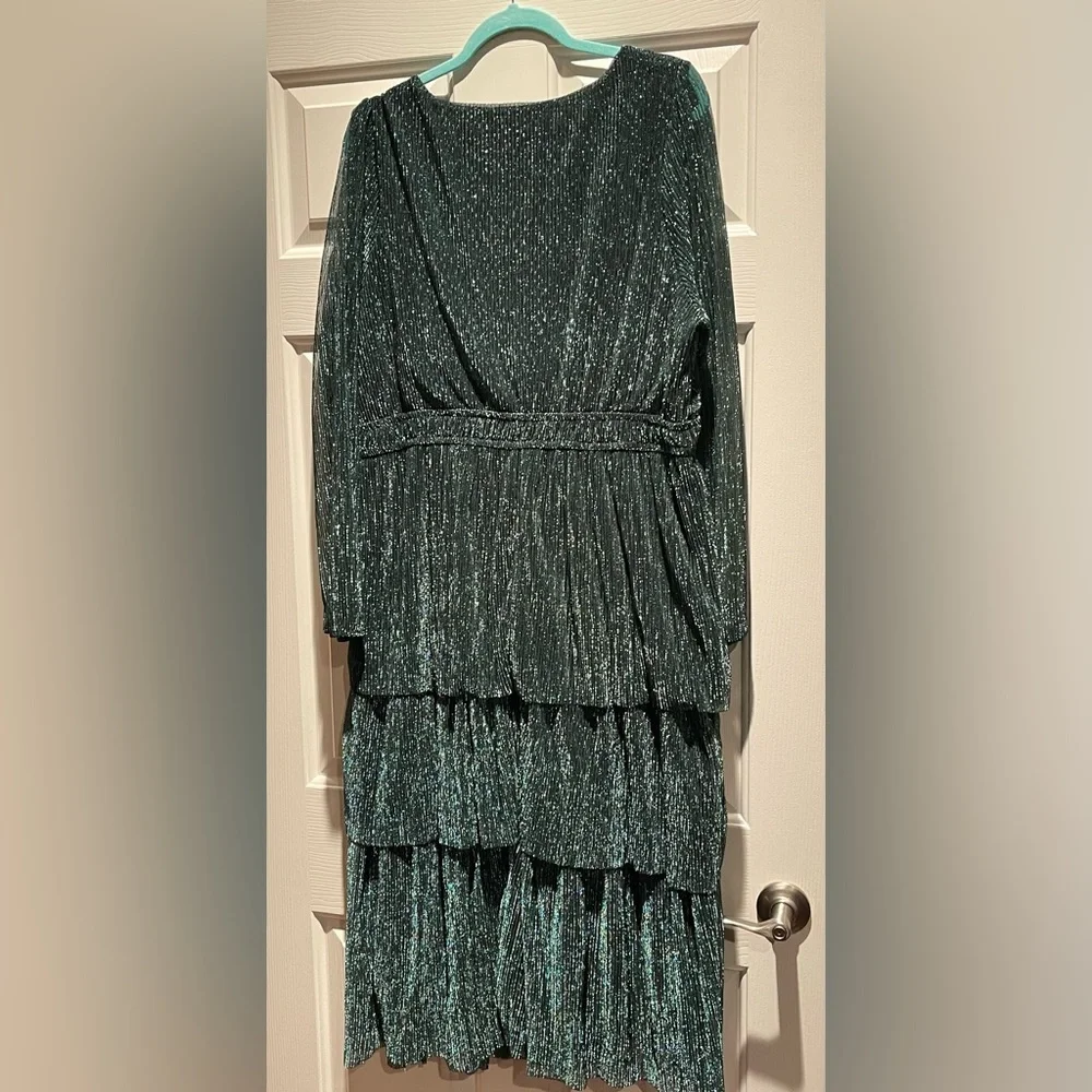 Maurices Green Metallic Thread Ruffle Tiered Midi Dress 1X - Picture 3 of 11